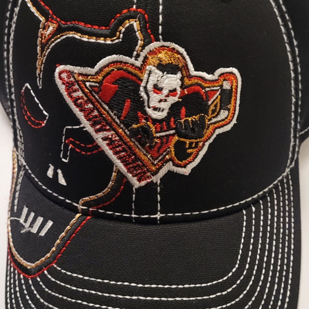 2 Calgary Hitmen L/XL hats